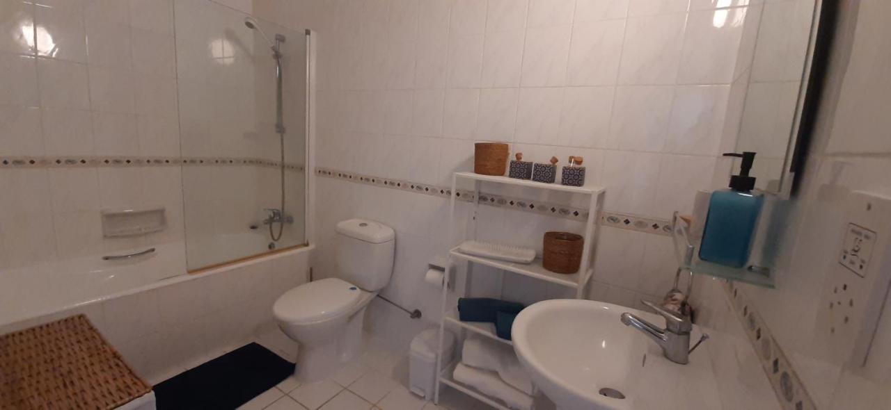 Limnaria Gardens - Superb Modern 1 Bed Apartment With Pool Views Paphos Exterior foto